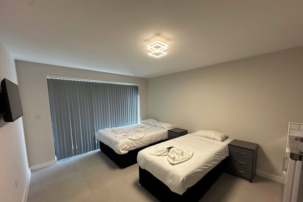 Twin Room | Soundproofing, iron/ironing board, bed sheets