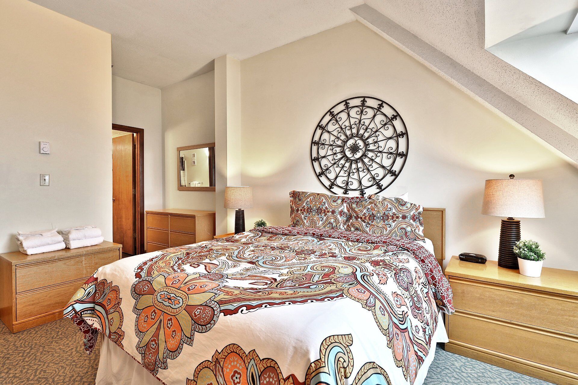 Condo, 2 Bedrooms, Mountain View