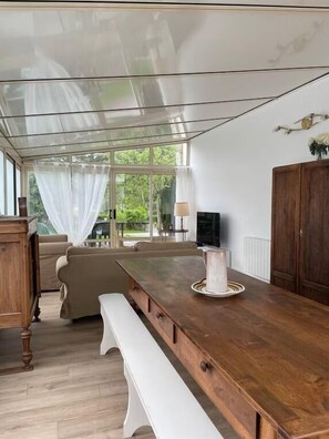 Classic Apartment, Patio | Living area