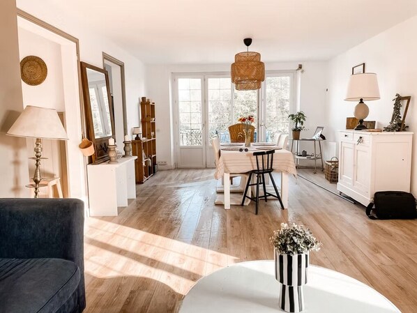 Standard Apartment, Patio | Dining room - La Maison Alfred (Arzal)