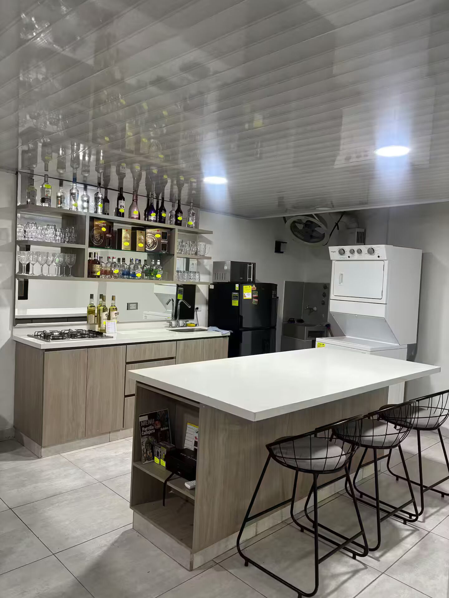 Bar (en la propiedad)