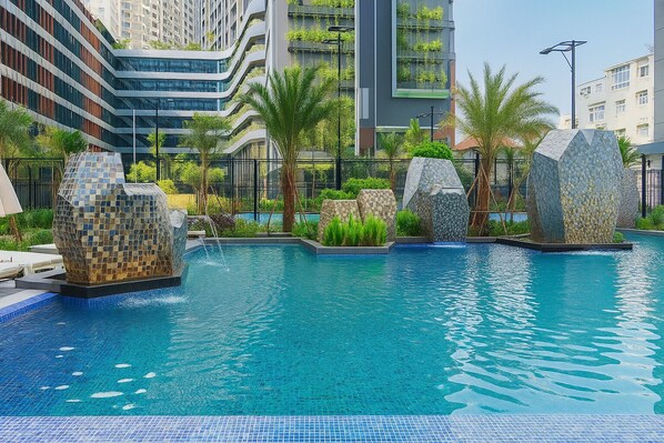 Departamento familiar, 1 habitación, balcón, vista a la ciudad | Ropa de cama hipoalergénica, minibar y decoración personalizada 