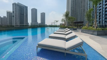 Family Apartment, 1 Bedroom, Balcony, City View | Hypo-allergenic bedding, minibar, individually decorated