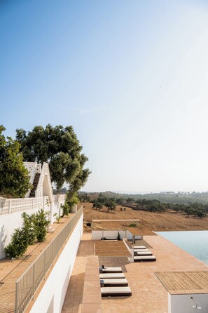 Outdoor pool - Herdade do Carregouçal (Odemira)