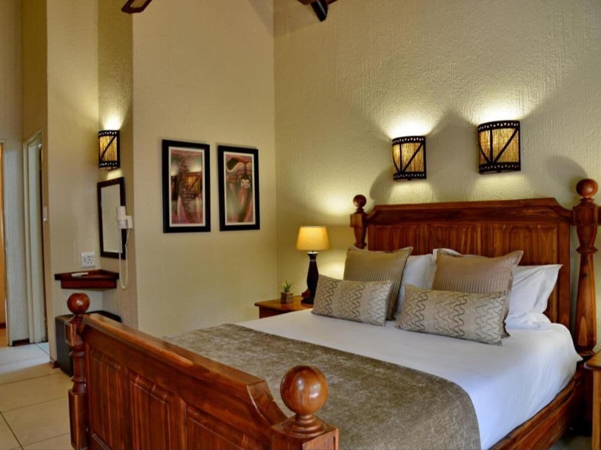 Family Chalet | In-room safe, iron/ironing board, free WiFi