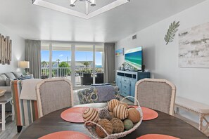 Leilighet, flere senger (Shoreline Towers 3033) | Oppholdsområde