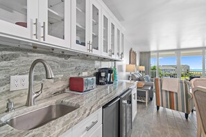 Condo, Multiple Beds (Shoreline Towers 3033) | Private kitchen - Shoreline Towers 3033 (Destin)