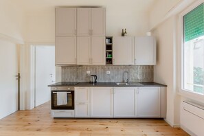 Refrigerador y tostadora 
