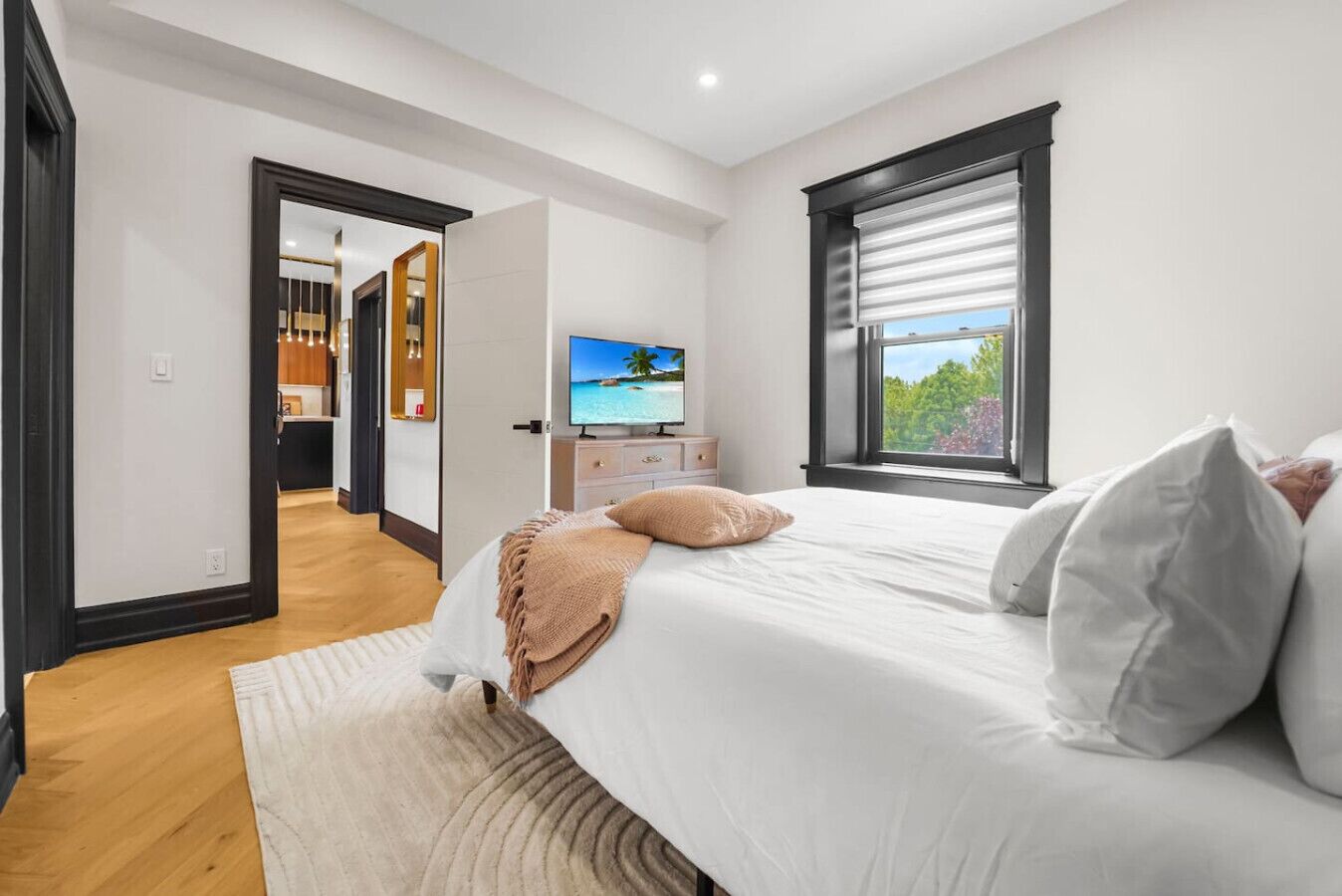 2 Schlafzimmer, Schreibtisch, Bügeleisen/Bügelbrett, WLAN