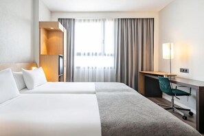 Cots/infant beds - Ilunion Valencia 4 (Valencia)