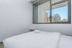 Apartment, 1 Bedroom, Kitchenette, City View | City view