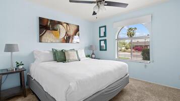 6 bedrooms, internet, bed sheets