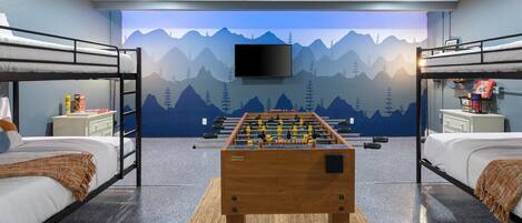 5 bedrooms, Internet, bed sheets