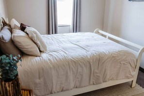 WiFi, bed sheets