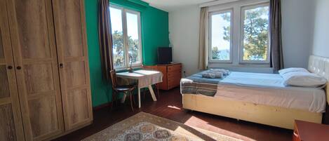 3 chambres, fer et planche Ă repasser, Wi-Fi, literie fournie