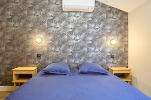 1 chambre, fer et planche à repasser, Wi-Fi gratuit, draps fournis