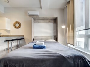 1 bedroom, iron/ironing board, Internet, bed sheets