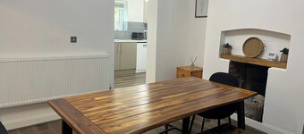 Llangollen - House - Sleeps 8- Garden