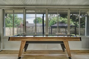 Spielezimmer