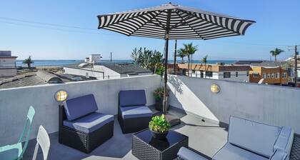 Seal Beach Private Guest Suite · 180° Ocean Views from Private Rooftop Deck