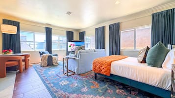 1 bedroom, WiFi (free), bed sheets