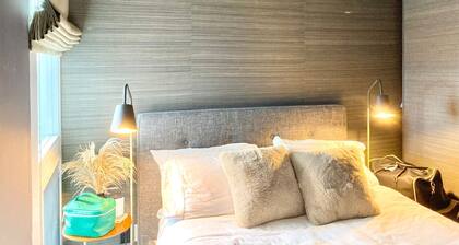 Chicago luxury home suites