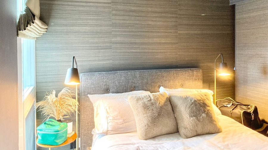 Chicago luxury home suites