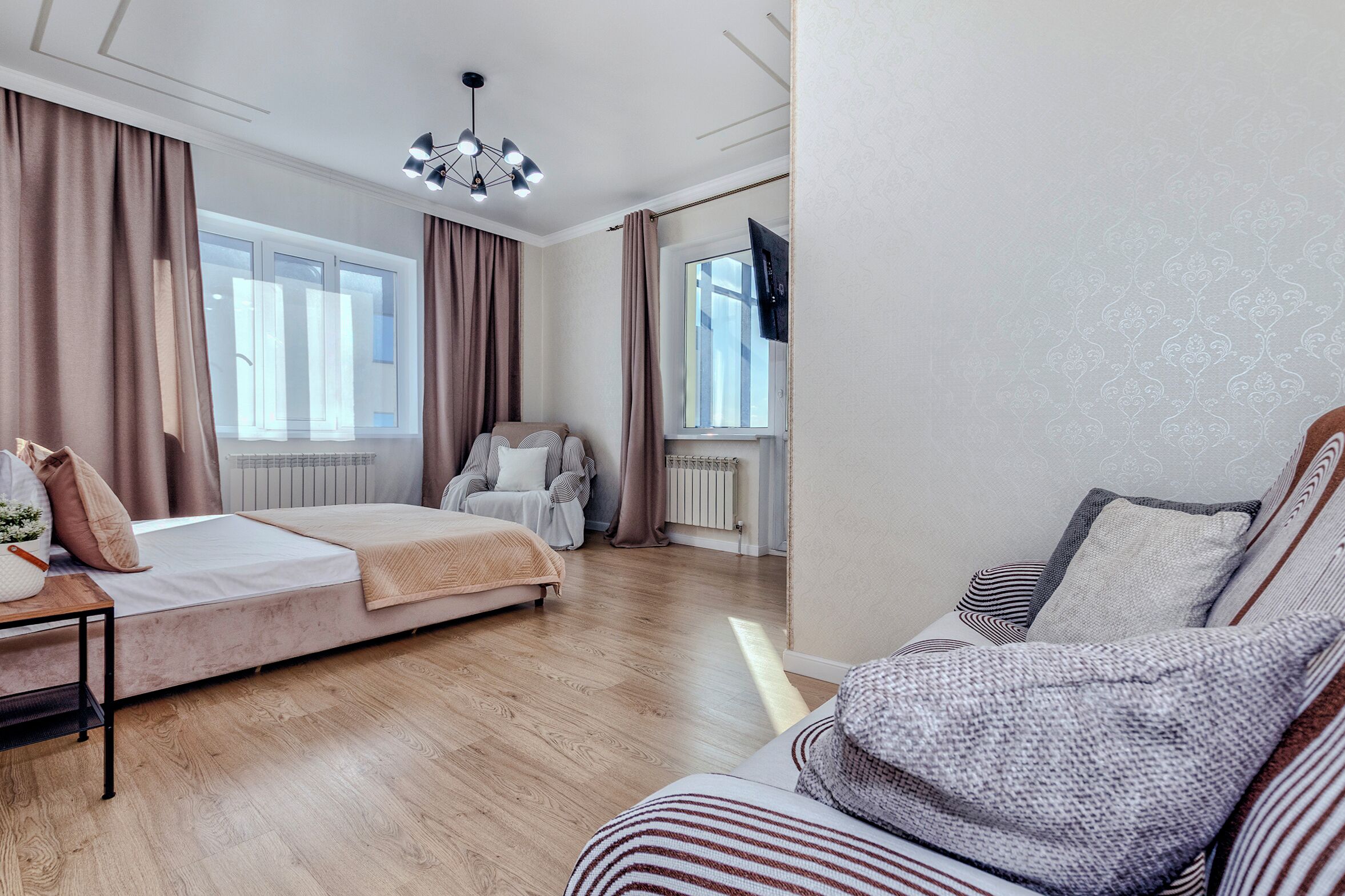 1 غرفة نوم ومكواة/لوح كي وواي فاي مجانًا وملاءات أسرّة