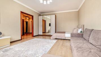 1 bedroom, iron/ironing board, free WiFi, bed sheets