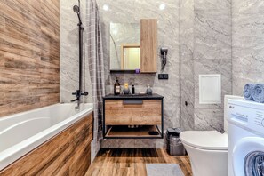 مجففات شعر، مناشف، صابون، شامبو