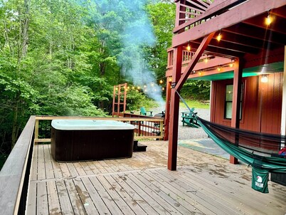 Cabin with Hot tub in Minehaha Springs