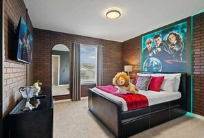 7 bedrooms, iron/ironing board, travel cot, WiFi - Luxury 7bd Villa - Windsor Island Resort (WI 4057) (Davenport)