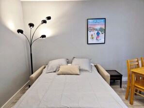 1 chambre, literie fournie