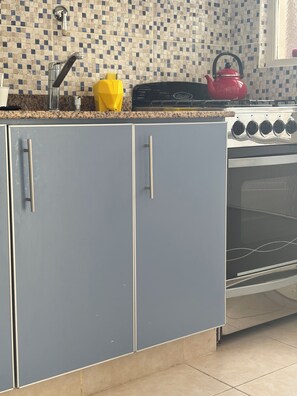 Microwave, oven