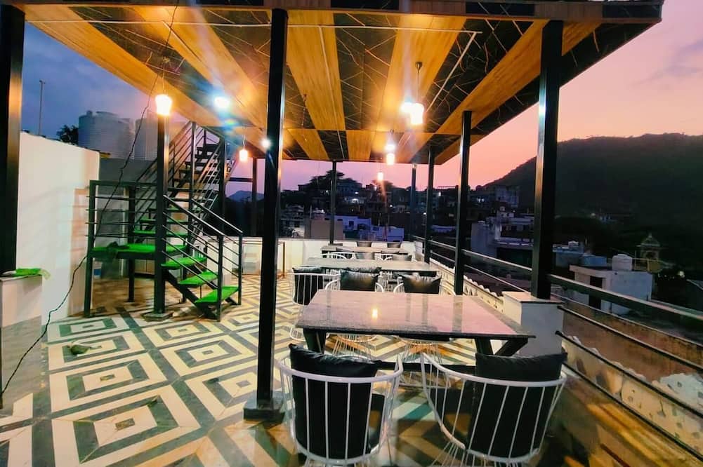 Hotel L S Restaurant & Spa
