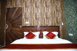 Standard Single Room - Hotel L S Restaurant & Spa (Udaipur)