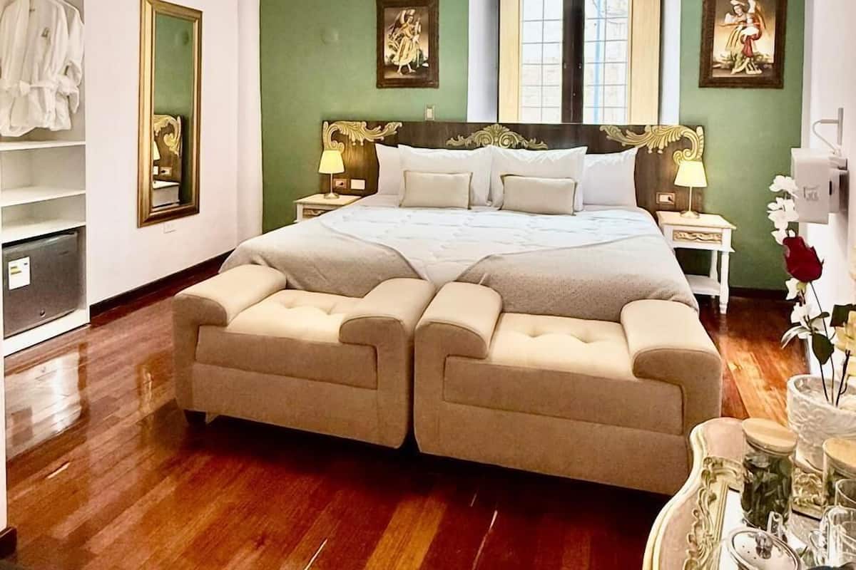 Superior Room, Courtyard View | In-room safe, blackout drapes, free WiFi