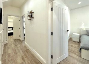 2 bedrooms, desk, iron/ironing board, WiFi