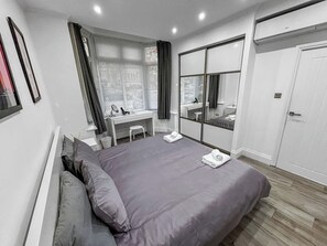 2 chambres, bureau, fer et planche à repasser, Wi-Fi