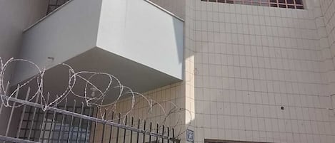 واجهة المنشأة