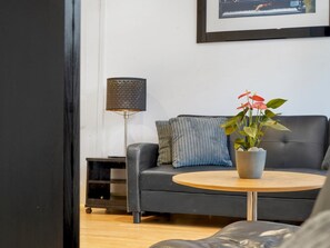 TV - Pass the Keys | Your perfect base in West Hampstead (London)