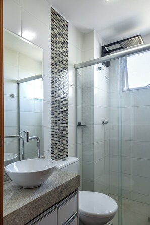 Hair dryer, towels, soap, toilet paper - Flats Praia Uberlândia - Apartment close to Praia Clube - Leisure area 24-hour doorman (Uberlândia)