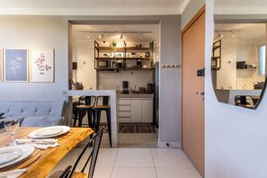 Dining - Flats Praia Uberlândia - Apartment close to Praia Clube - Leisure area 24-hour doorman (Uberlândia)