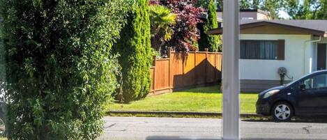 3 chambres, fer et planche à repasser, Wi-Fi, draps fournis