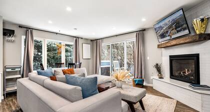 Updated Beauty Minutes to Vail - Garage +Backyard + Pet Friendly