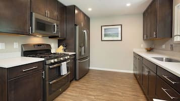 Microwave, oven, stovetop, dishwasher