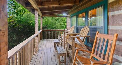 Grandfather Vista is a 3-bedroom true log cabin in Banner Elk with Heat and AC