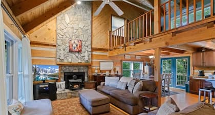 Grandfather Vista is a 3-bedroom true log cabin in charming Banner Elk with AC