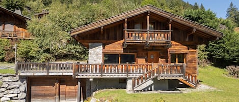Extérieur