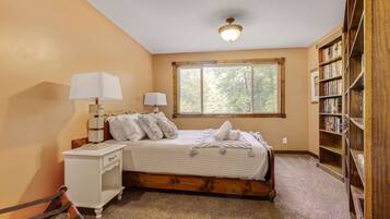 5 makuuhuonetta, Wi-Fi, vuodevaatteet